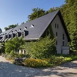 Schloss Eckberg Hotel