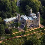 Schloss Eckberg 4*