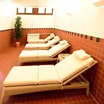 מלון Schloss Eckberg 4*