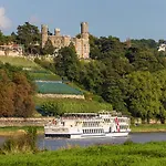 Schloss Eckberg 4*