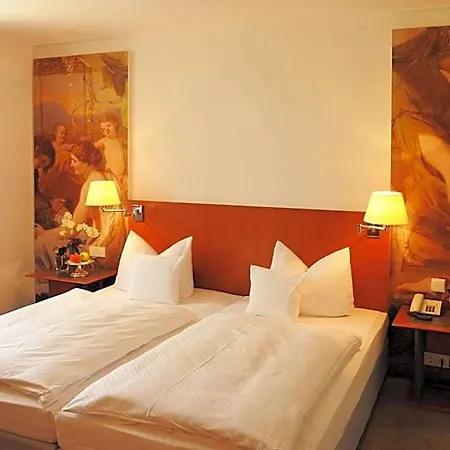 Schloss Eckberg 4*
