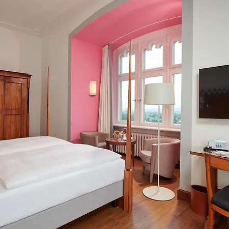 Schloss Eckberg 4* Dresden