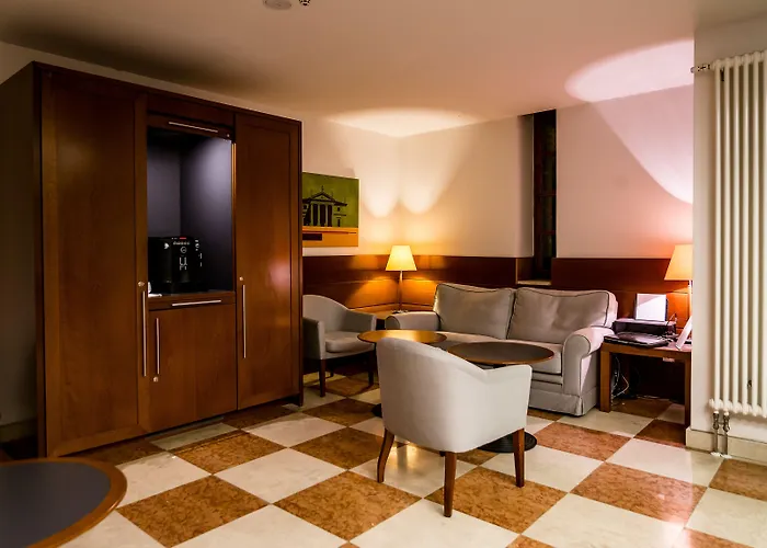 Schloss Eckberg מלון