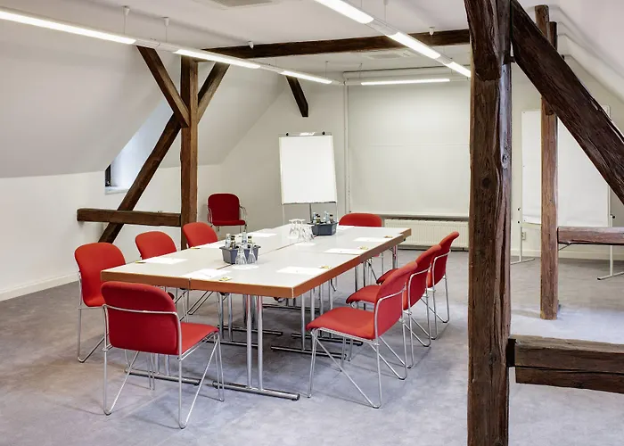 Schloss Eckberg מלון 4*