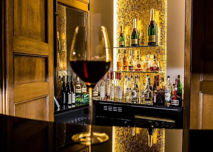 מלון Schloss Eckberg