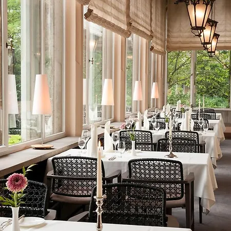 Otel Schloss Eckberg Dresden