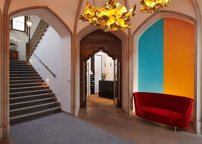 Schloss Eckberg Hotel